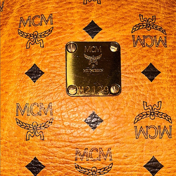 MCM Large Vintage Cognac Monogram Visetos Dome Tote👜 - Picture 2 of 16